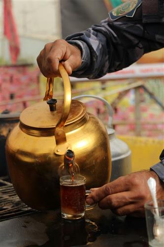 شبکه تصویر ( تصویرنت ) سماوری که در عزای حسین(ع) میجوشد